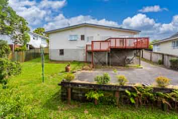 35 Triangle Road, Massey