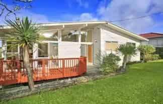 35 Triangle Road, Massey