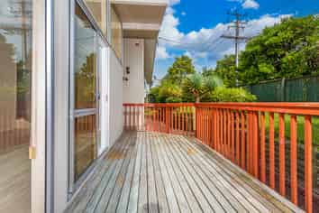 35 Triangle Road, Massey