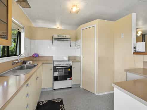 16 Piako Road, Turua