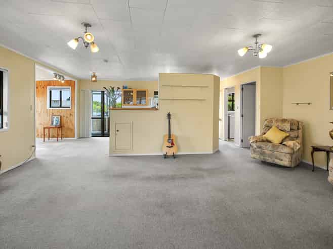 16 Piako Road, Turua