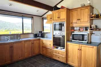  869C Seven Mile Road, Rapahoe