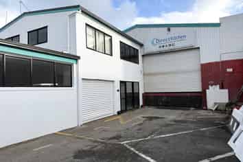 HIGH-PROFILE WAREHOUSE - CENTRAL WAIRAU VALLEY
