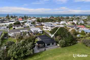 14B Citrus Ave, Waihi Beach