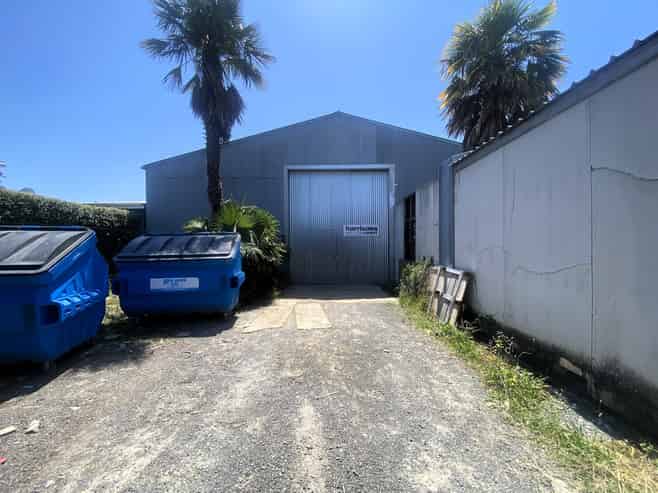 200sqm Ahuriri warehouse for lease