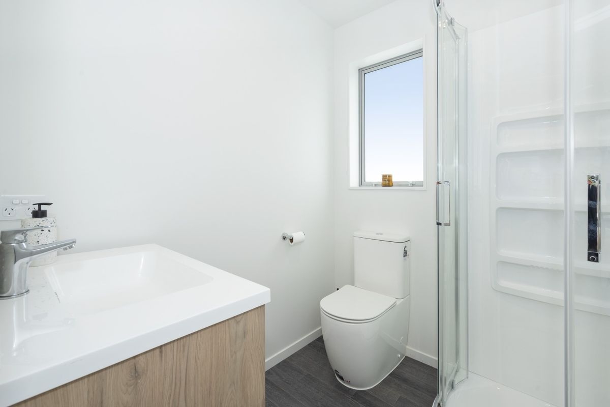 Modern Studio Rooms for Rent - View 6