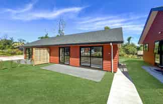 8 Winnie Close, Acacia Bay