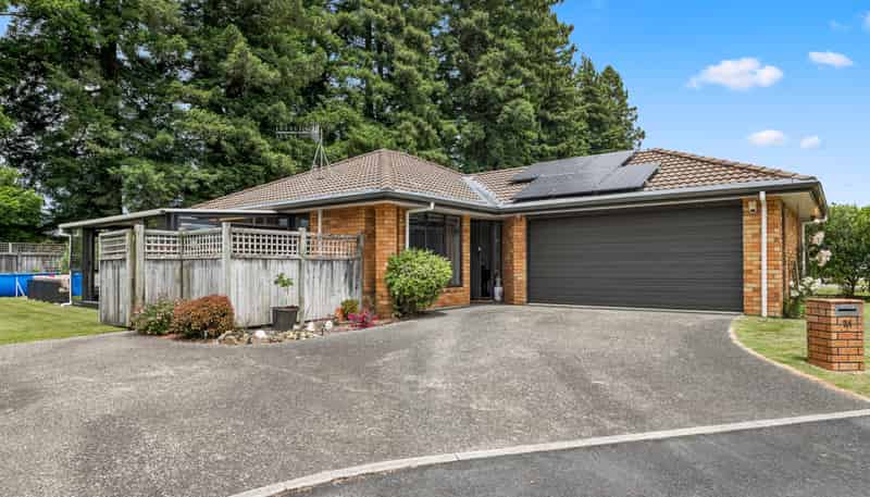 24 Riverholm Drive, Mangakakahi