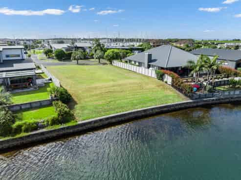 38 Mariners Haven, One Tree Point