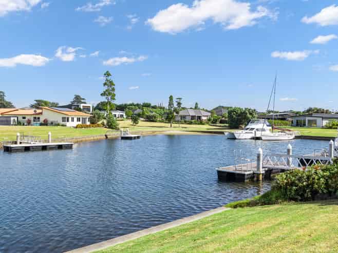 38 Mariners Haven, One Tree Point