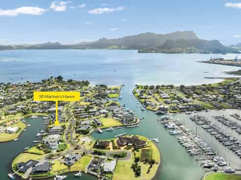 38 Mariners Haven, One Tree Point