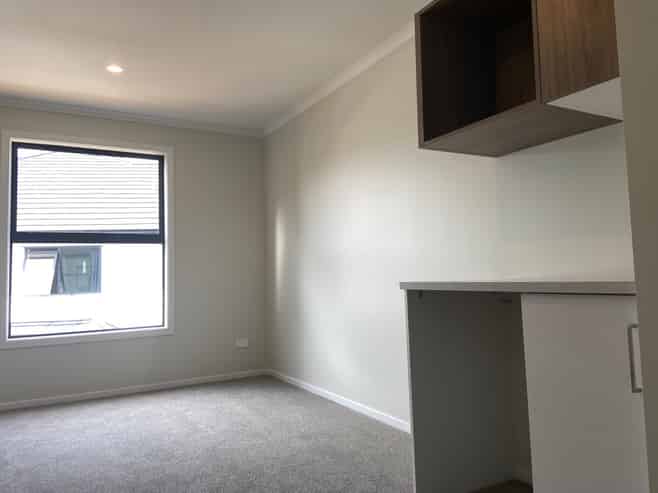2/28 Rm B May Street, Hamilton East