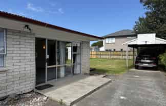 2/25 Scott Road, Papakura