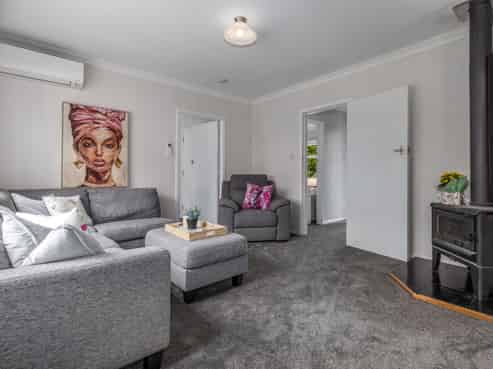 69 Bartholomew Road, LEVIN