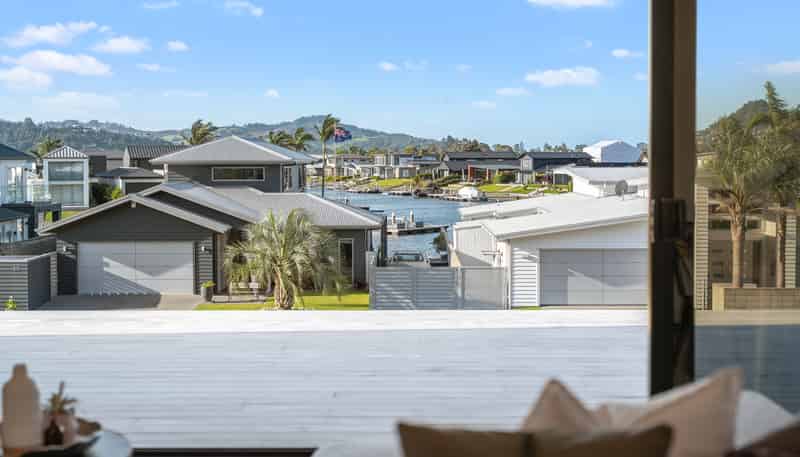 6 Ian Hopper Way, Pauanui