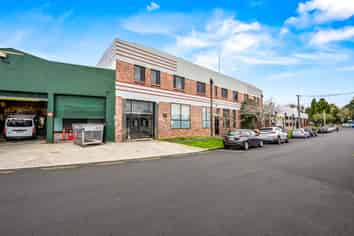 CHARACTER MORNINGSIDE OFFICE
