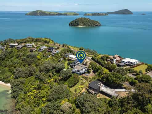 1999 Wyuna Bay Road, Coromandel