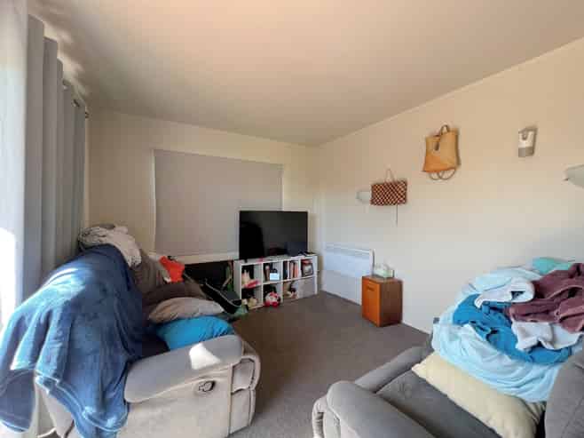 15 Lewis Street, Glenview