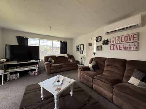 24A Oregon Drive, Maoribank