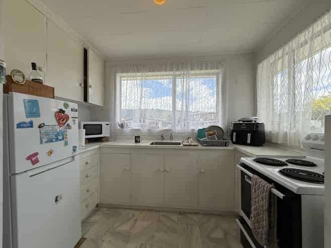 24A Oregon Drive, Maoribank