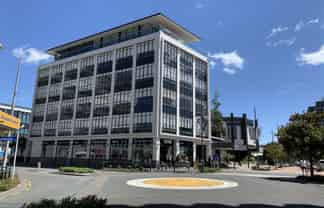 Chic Centre City Office