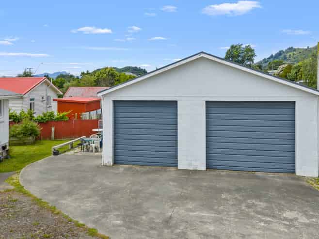 14 Wairau Road, Picton