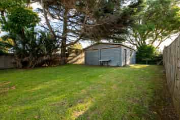 2/3 The Esplanade, Eastern Beach