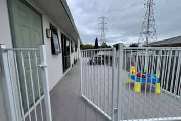 A/12 Grainger Road, Te Atatu South