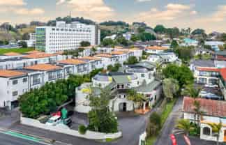 Freehold. Going Concern. Epsom.