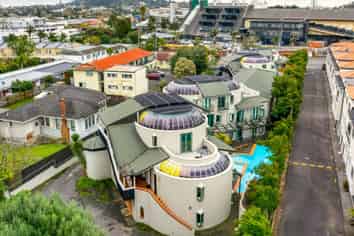 Freehold. Going Concern. Epsom.