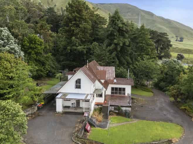 259 Albert Road, Tokomaru