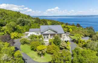 49 Whakamoenga Point, Acacia Bay