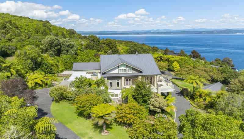 49 Whakamoenga Point, Acacia Bay