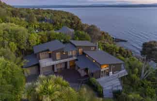 47 Whakamoenga Point, Acacia Bay