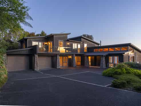 47 Whakamoenga Point, Acacia Bay