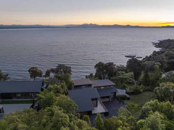 47 Whakamoenga Point, Acacia Bay