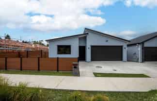 18 Furlough Road, Papakura