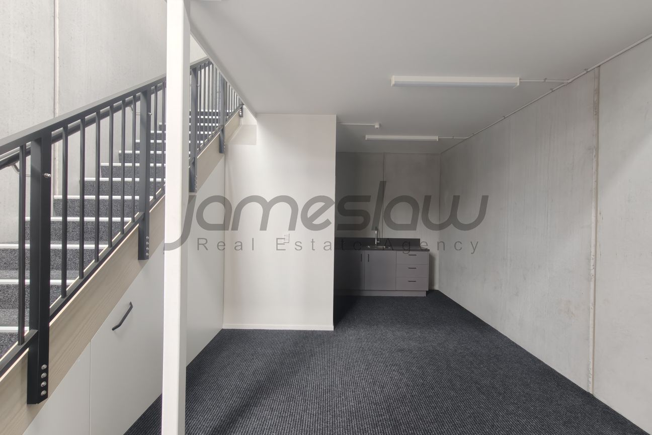 49sqm Workshop Unit with Office & Air Con - Widok 5