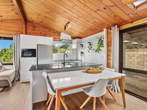 89 Fisher Terrace, Kamo