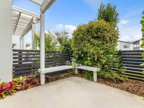 17 Biplane Street, Takanini