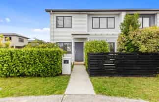 17 Biplane Street, Takanini