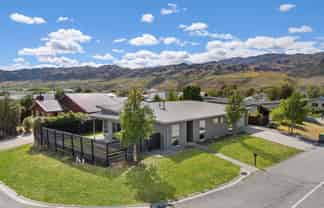 6 Missy Crescent, Mount Pisa