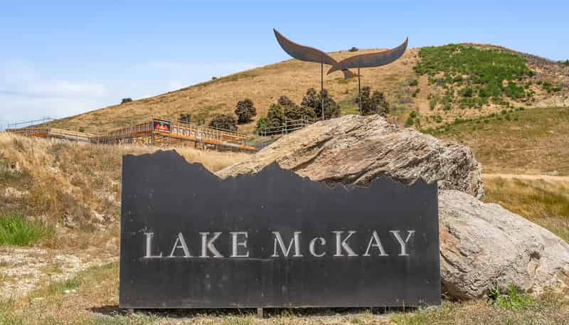 5/ Lake McKay, Luggate