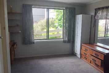 73B Gillies Avenue, Hilltop