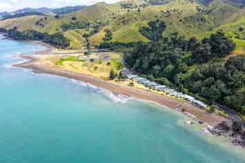 Tram 7 949 Thames Coast Road, Waikawau