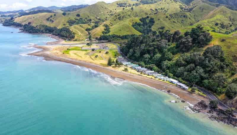 Tram 7 949 Thames Coast Road, Waikawau