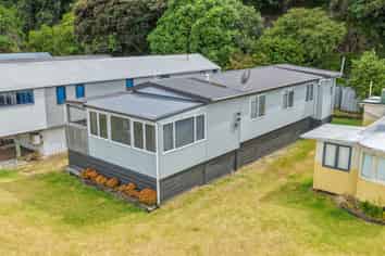 Tram 7 949 Thames Coast Road, Waikawau