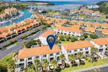 10 Waterside Crescent, Gulf Harbour