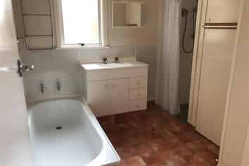 18 Brigitte View , Snells Beach