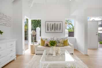 2/20 King Edward Parade, Devonport